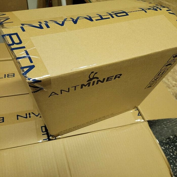 New Bitmain Antminer KA3 (166Th) 3154W + PSU in Carton 3