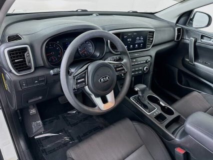 2021 Kia Sportage LX FWD 5