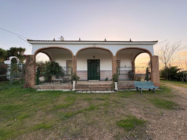 استثمارات مزارع بشتى انواعها للبيع في اسبانيا