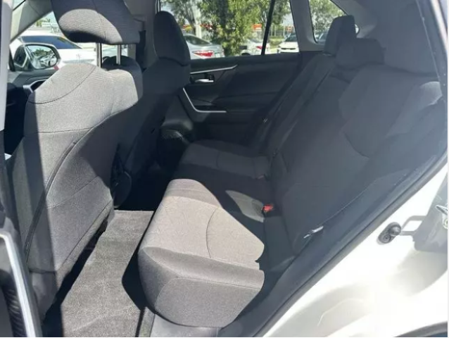 Toyota Rav4 XLE 2022 used 3