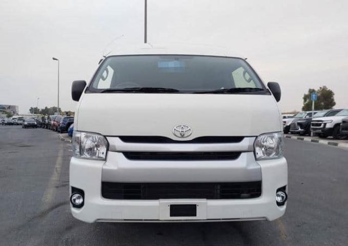 2016 Toyota Hiace Commuter 16 seaters